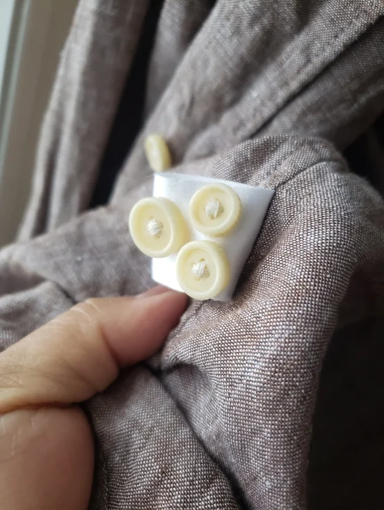 Tommy Bahamas 100% Linen Casual Button-Up Shirt in Taupe - Picture 7 of 8